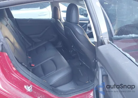 2021 Tesla Model 3 Long Range Dual Motor All-Wheel Drive z USA, uszkodzony, nr VIN 5YJ3E1EB7MF079897